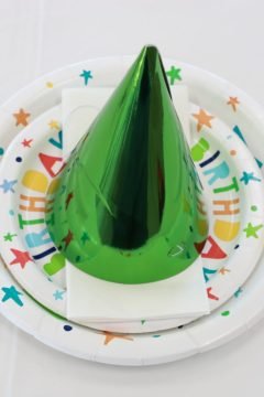 birthday table setup